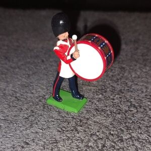 Red Drummer Guard Collectible Figure - Classic Toy Soldier